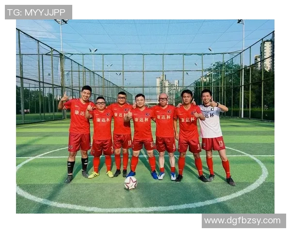 重庆足球队实力引发热议球迷对球队未来发展看法各异